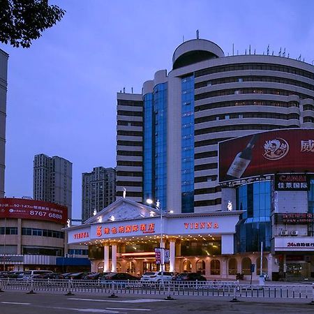 Vienna International Hotel Fenghua Zhongshan Road מראה חיצוני תמונה