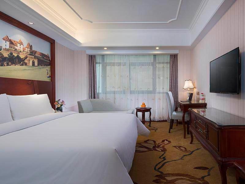 Vienna International Hotel Fenghua Zhongshan Road מראה חיצוני תמונה